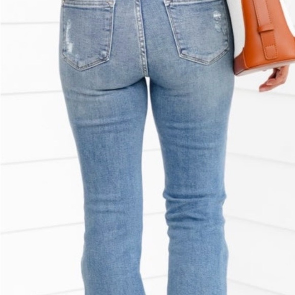 Judy Blue Mid Rise Medium
Wash Distressed Released Hem Bootcut - Picture 12 of 16